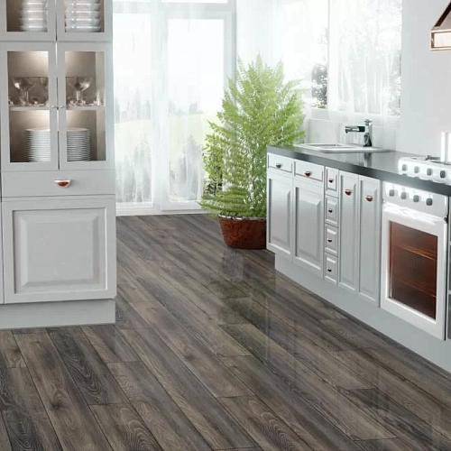 КАНЬОН ЧЁРНЫЙ ДУБ ЛАМИНАТ  FALQUON  BLUE LINE WOOD 8 ламинат для пола