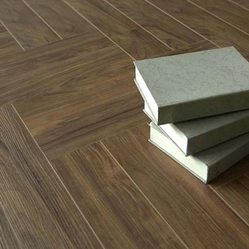 ОРЕХ СВЕТЛЫЙ КВАРЦ ВИНИЛ FLOORWOOD RESPECT
