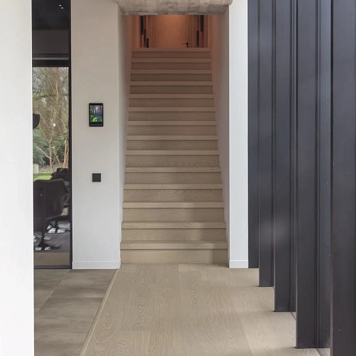 ДУБ ЧИА КВАРЦ ВИНИЛ QUICK STEP LVT ALPHA VINYL BLOS