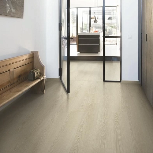 ДУБ БЕЖЕВЫЙ ОТБЕЛЕННЫЙ ЛАМИНАТ  QUICK-STEP  CLASSIC PLUS HУDRO ламинат для пола