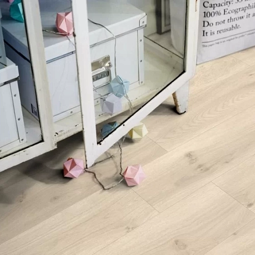 ДУБ ДАТСКИЙ СВЕТЛО-СЕРЫЙ КВАРЦ ВИНИЛ PERGO LVT OPTIMUM CLICK MODERN PLANK