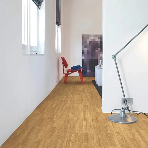 ДУБ ЛАКИРОВАННЫЙ НАТУРАЛЬНЫЙ ОТБОРНЫЙ ЛАМИНАТ  QUICK-STEP  CREO PLUS 4V ламинат для пола