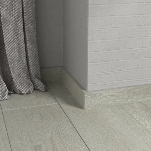 ДУБ КАПРИ ПЛИНТУС  ЛАМИНИРОВАННЫЙ МДФ  FINE FLOOR RICH